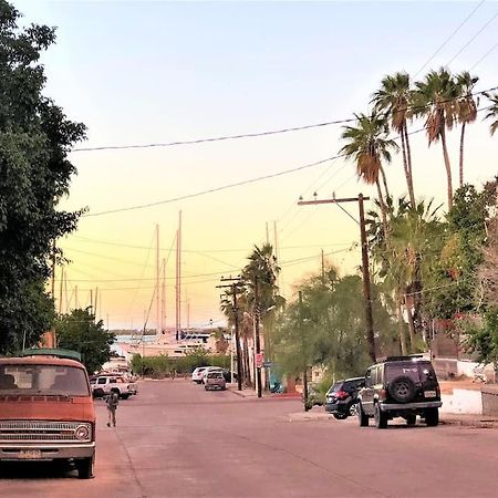 Downtown Beautiful 2Br Apartment Blocks From Beach #5 La Paz Buitenkant foto