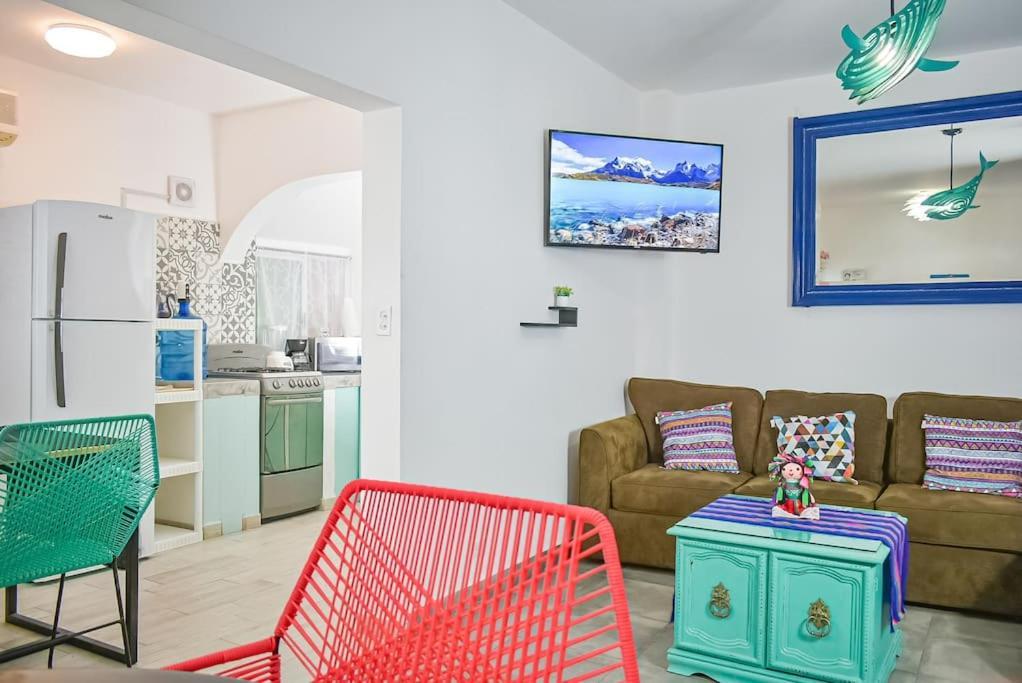 Downtown Beautiful 2Br Apartment Blocks From Beach #5 La Paz Buitenkant foto