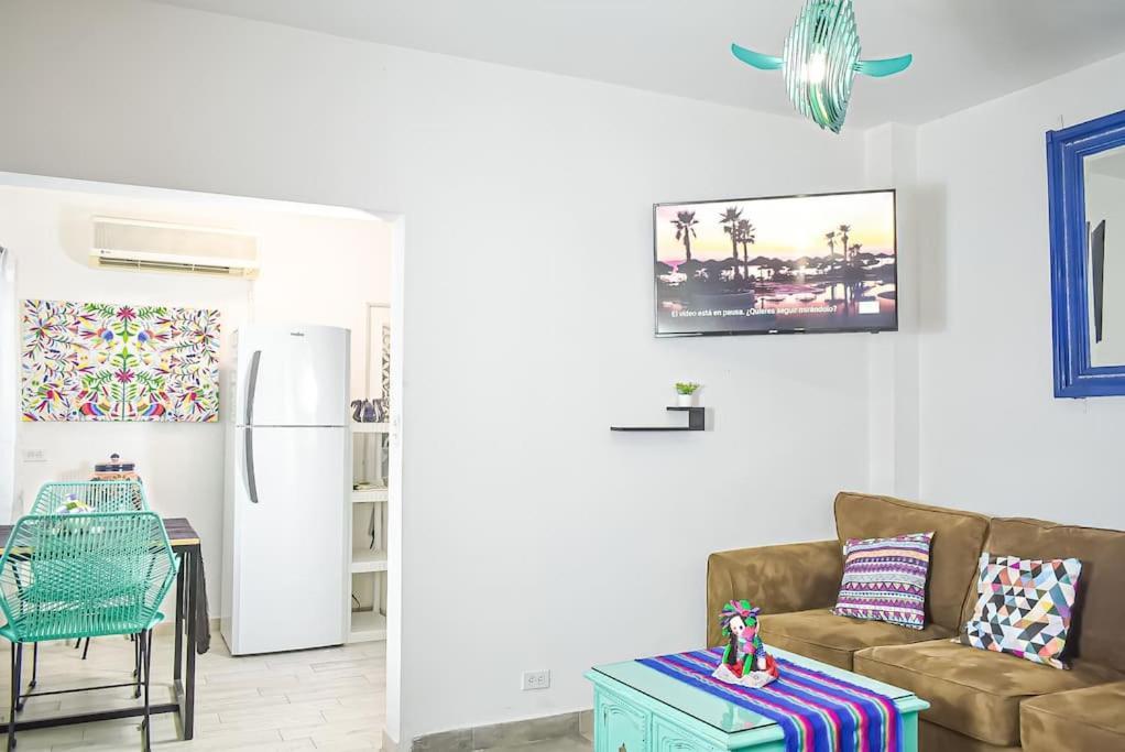 Downtown Beautiful 2Br Apartment Blocks From Beach #5 La Paz Buitenkant foto